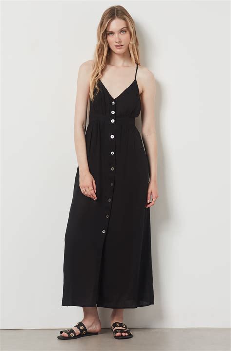 kleid mit freiem rücken